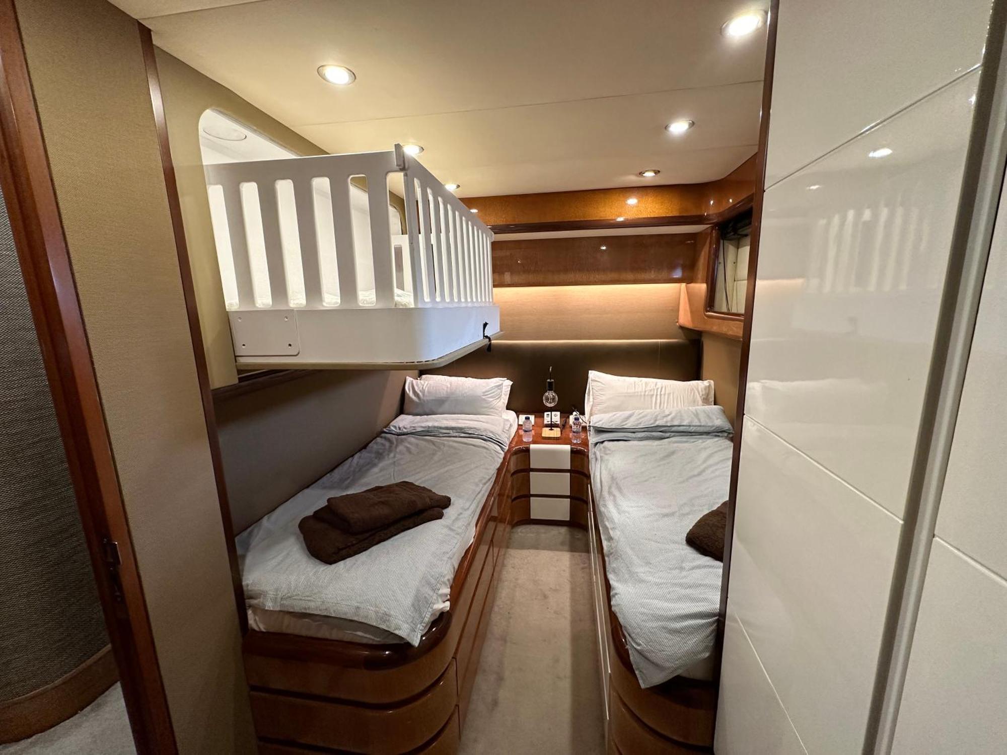 Готель Yacht 20Metros Сан-Адріа-де-Бесос Екстер'єр фото